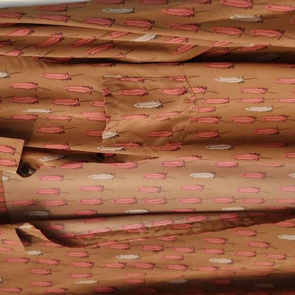 Fossil Feathers 100% silk button down - Picture 2 of 7